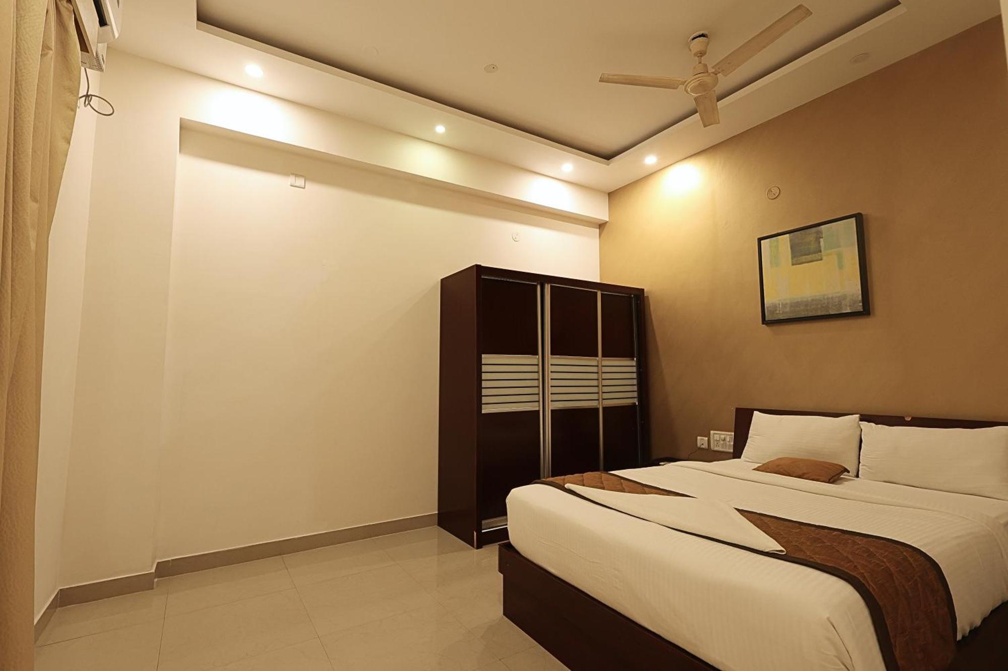 Arcade Inn Suites Bangalore Exterior photo
